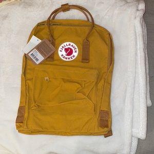 FJALLRAVEN KANKEN - mustard yellow backpack